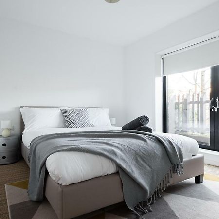 The Cliffside Loft - Distinctly Modern 3 Bdr Riverside Home Bath Exteriör bild