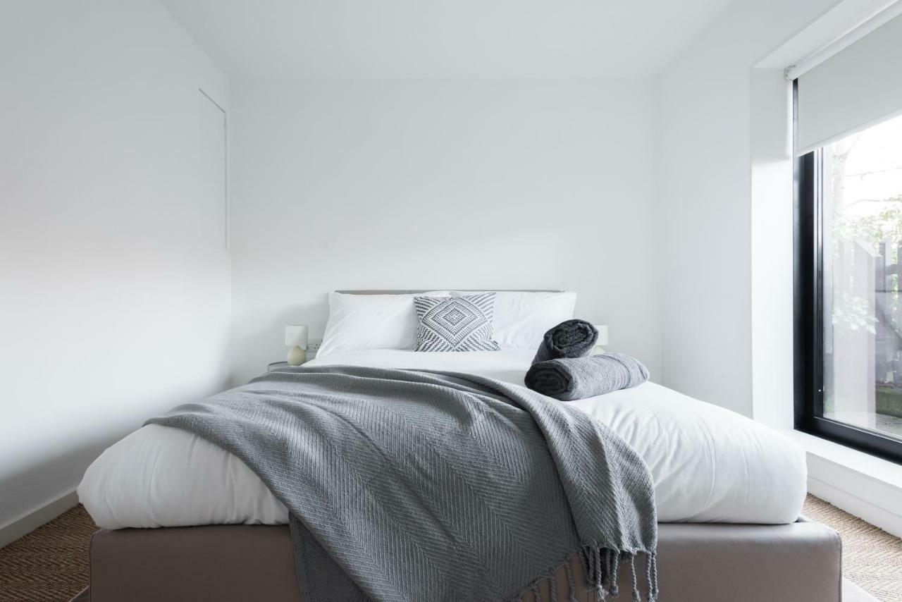 The Cliffside Loft - Distinctly Modern 3 Bdr Riverside Home Bath Exteriör bild