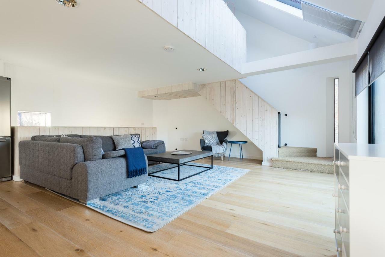 The Cliffside Loft - Distinctly Modern 3 Bdr Riverside Home Bath Exteriör bild