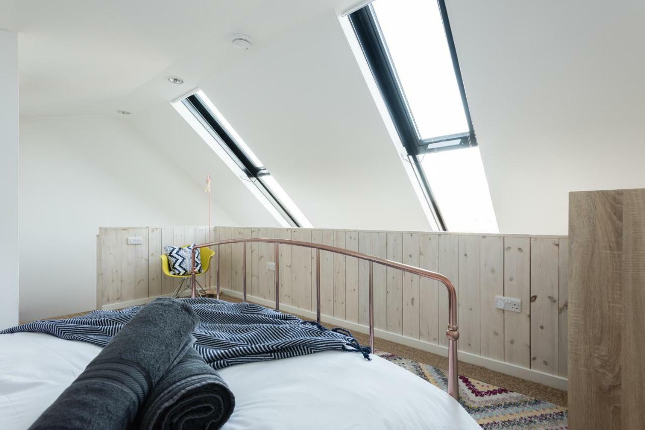 The Cliffside Loft - Distinctly Modern 3 Bdr Riverside Home Bath Exteriör bild