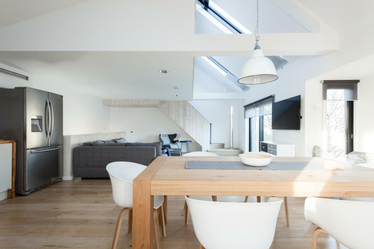 The Cliffside Loft - Distinctly Modern 3 Bdr Riverside Home Bath Exteriör bild